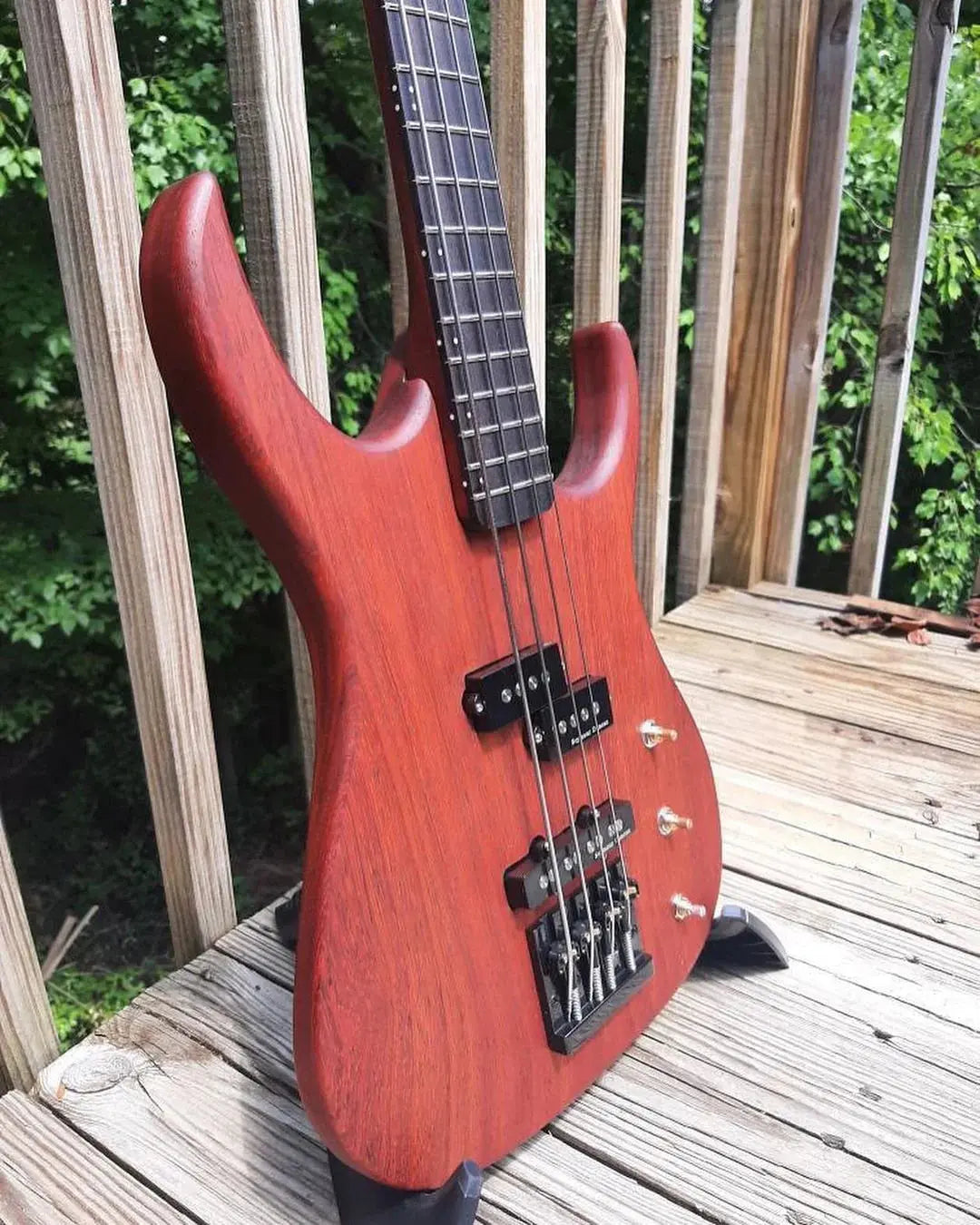 Harmonic-Guitar Exotic Wood Zone