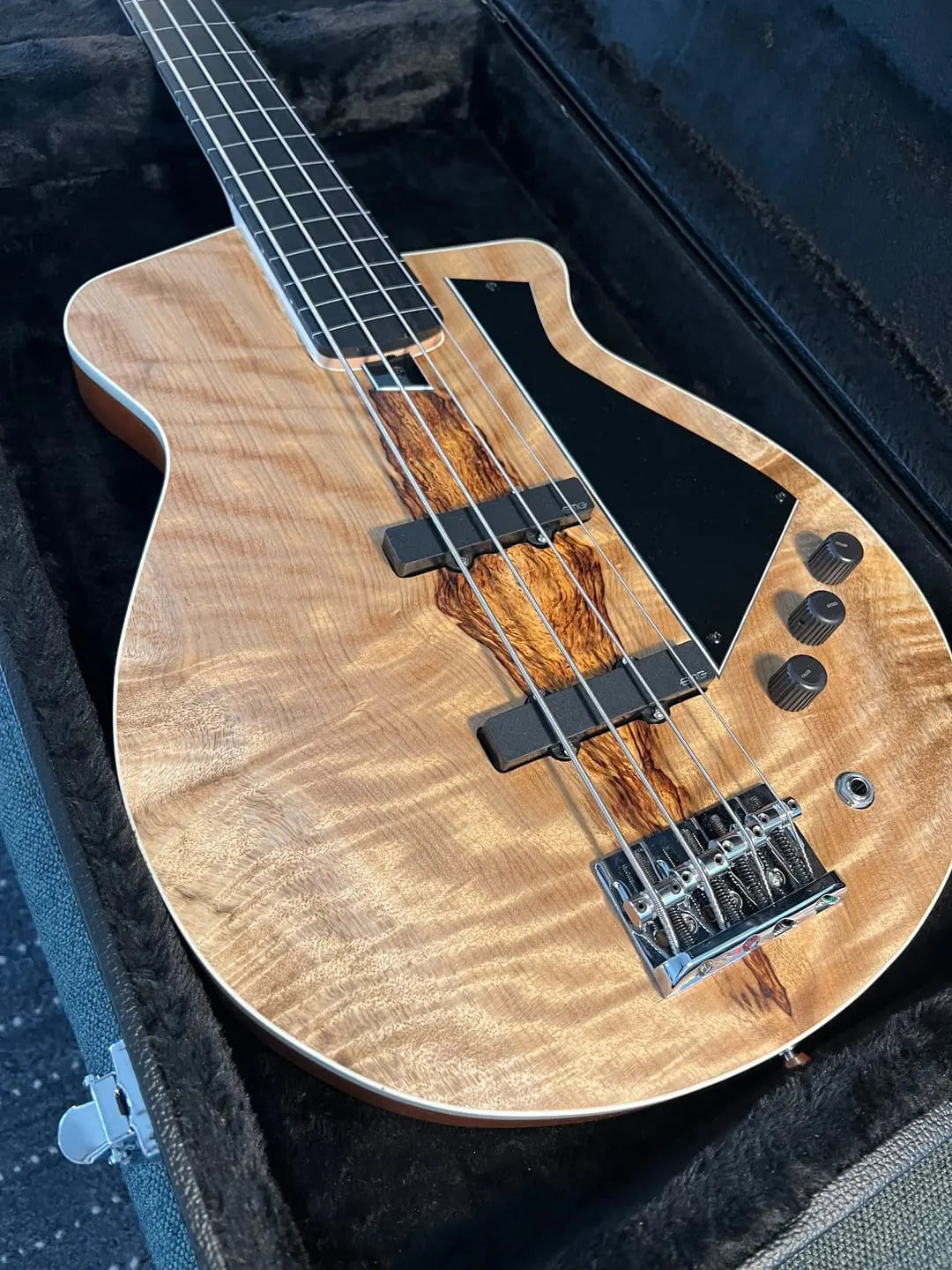 Gorgeous-Guitar Exotic Wood Zone