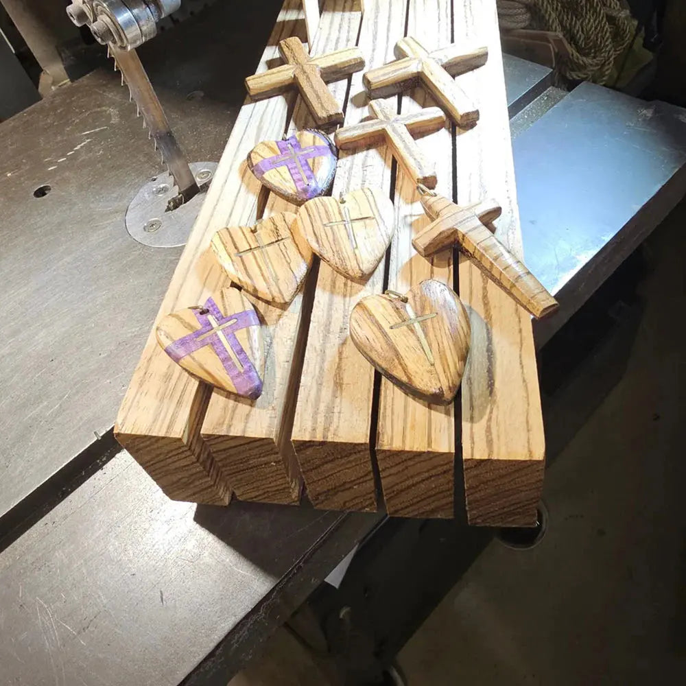 Heart-Crosses Exotic Wood Zone