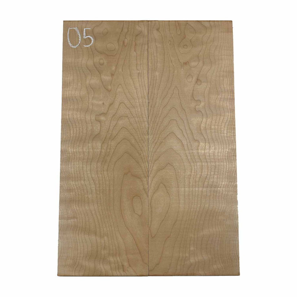 Ambrosia Maple Bookmatched Explorer Juego de tapa abatible para guitarra - 28" x 9" x 1/4"