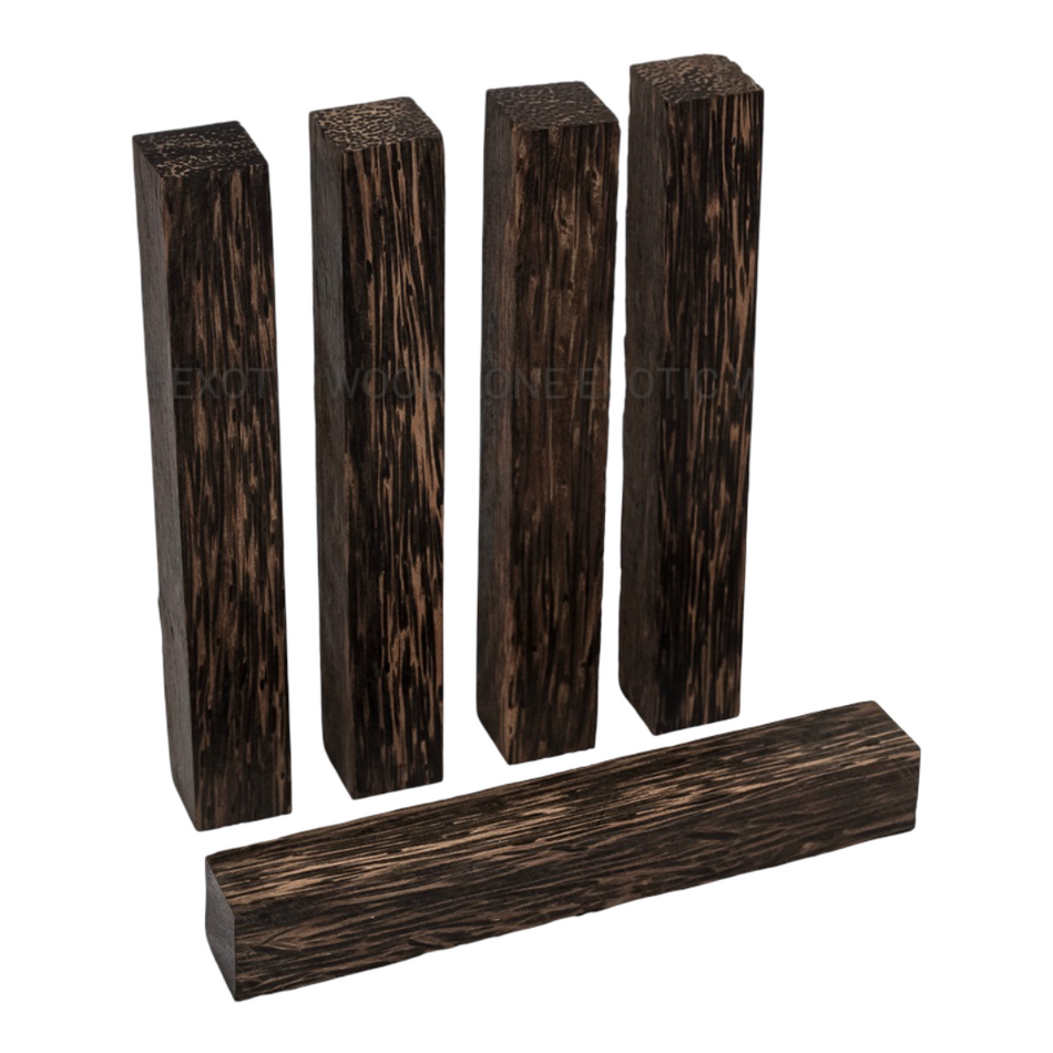 Espacios en blanco para bolígrafos de madera de palma negra