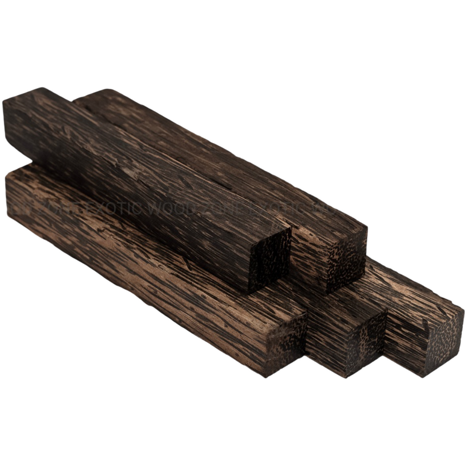 Espacios en blanco para bolígrafos de madera de palma negra