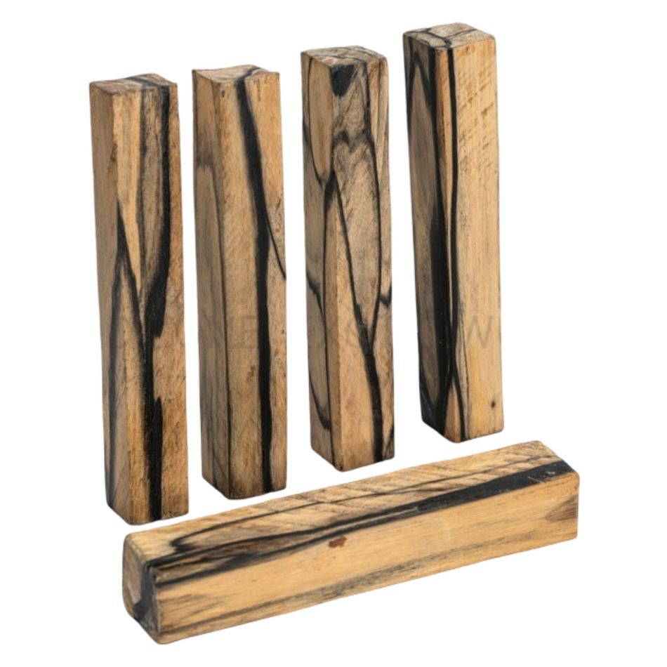 Paquete de 10 tapones de botella en blanco de nogal negro, 2" x 2" x 3"