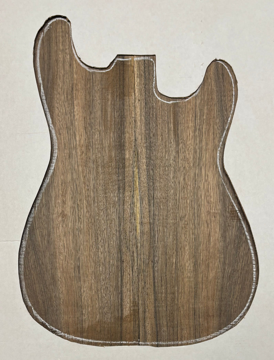 Tables de guitare bombées en érable flammé matelassé, assemblées en portefeuille 21" x 7-1/4" x 1-1/8" #01