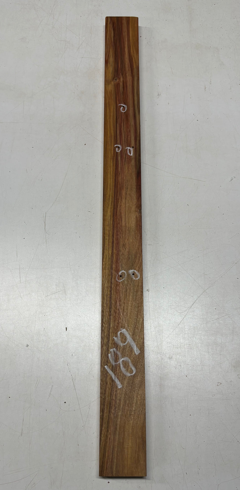 2 unidades, 2 especies: Cuerpos para diapasón de tamarindo espalteado y arce flameado n.º 8407