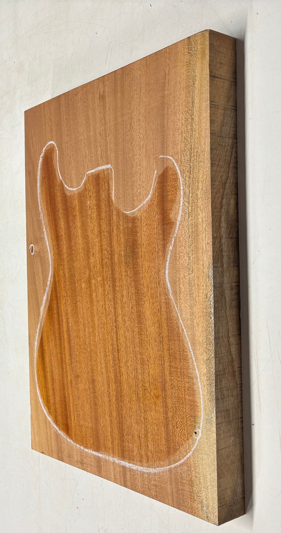 Espacios en blanco para cuerpo de guitarra de nogal negro - 21″ x 14″ x 2″ 