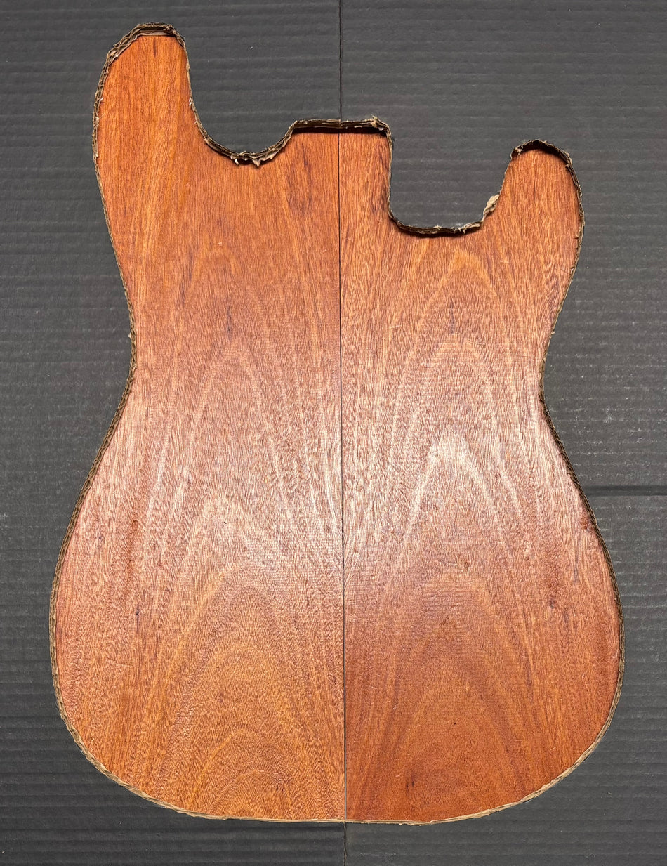 Santos Mahogany Guitar Drop Top - 21" x 7-1/4" x 3/8" #105