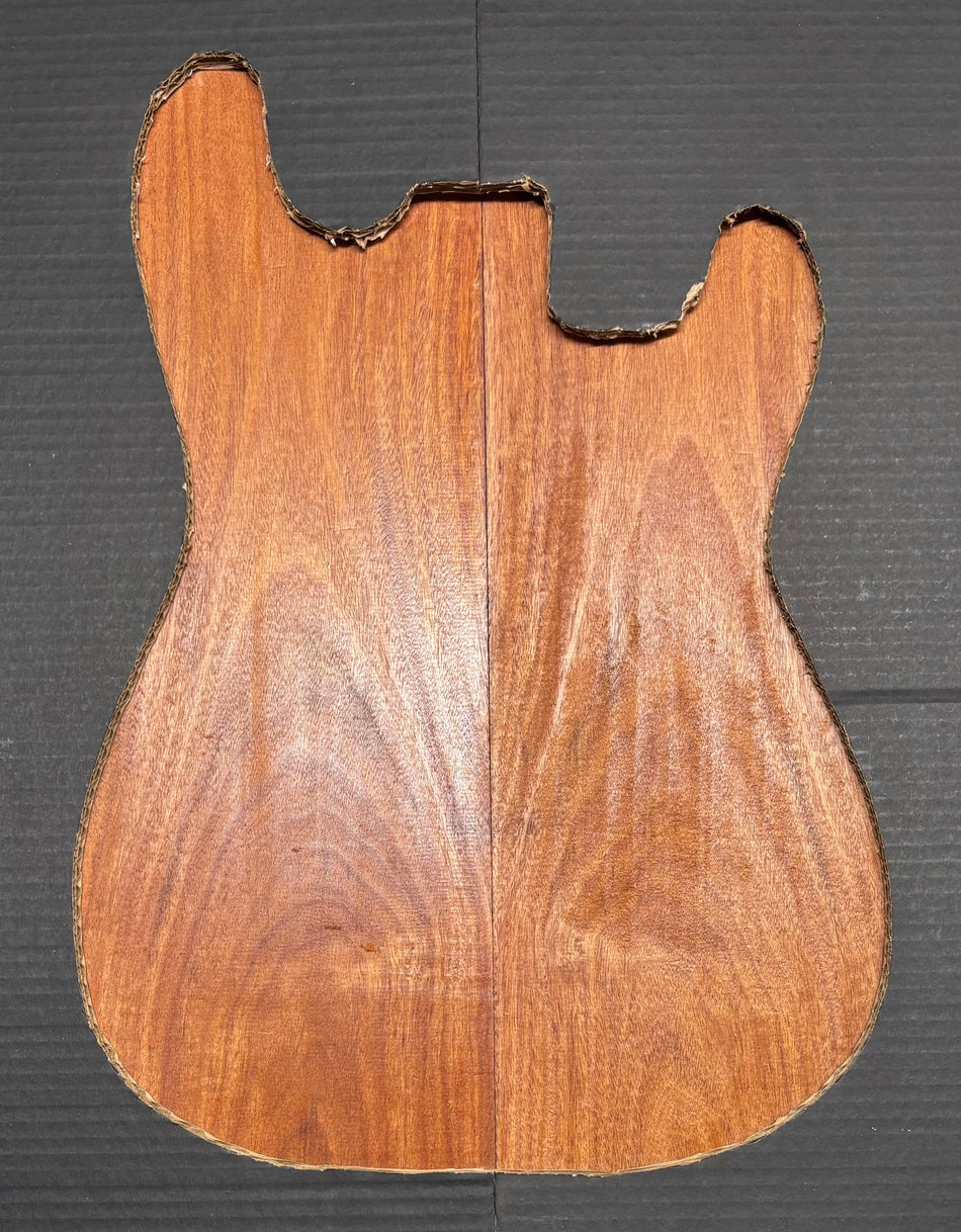 Santos Mahogany Guitar Drop Top - 21" x 7-1/4" x 3/8" #109