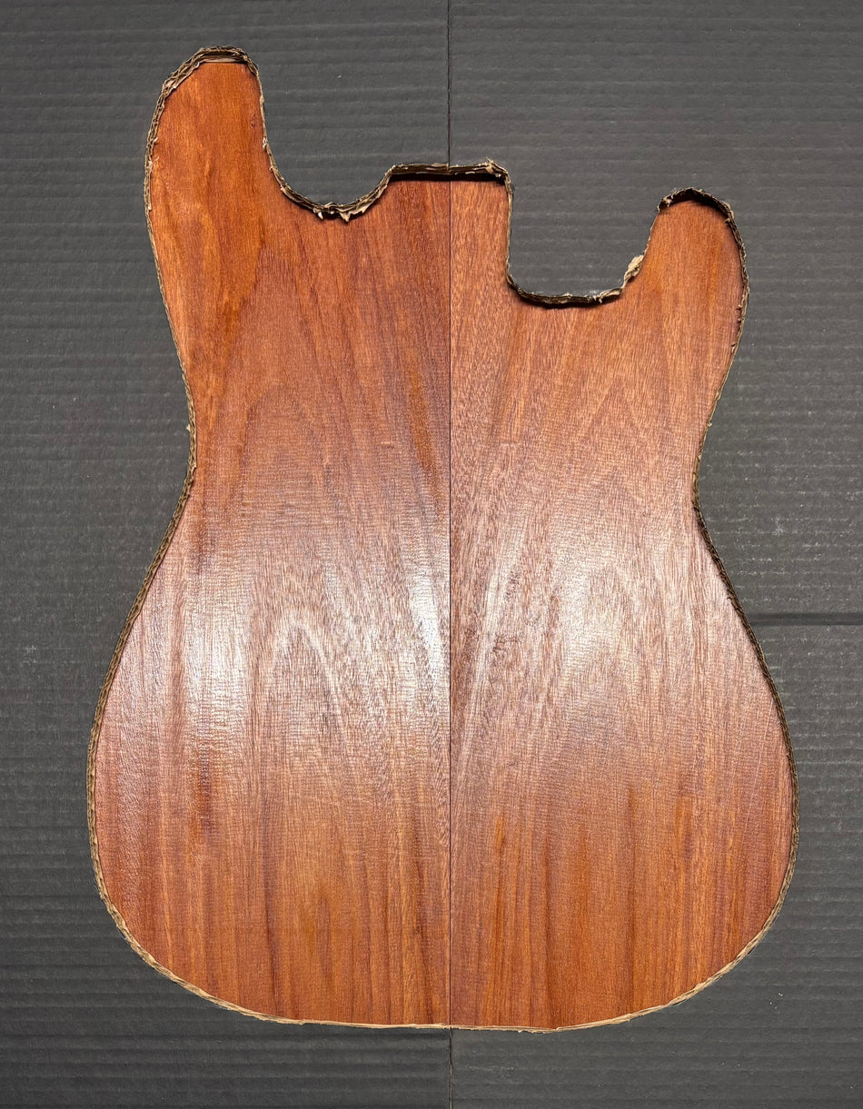 Santos Mahogany Guitar Drop Top - 21" x 7-1/4" x 3/8" #113