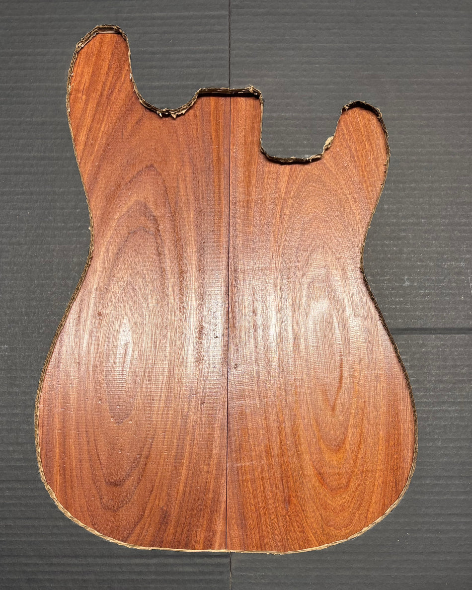 Santos Mahogany Guitar Drop Top - 21" x 7-1/4" x 3/8" #114