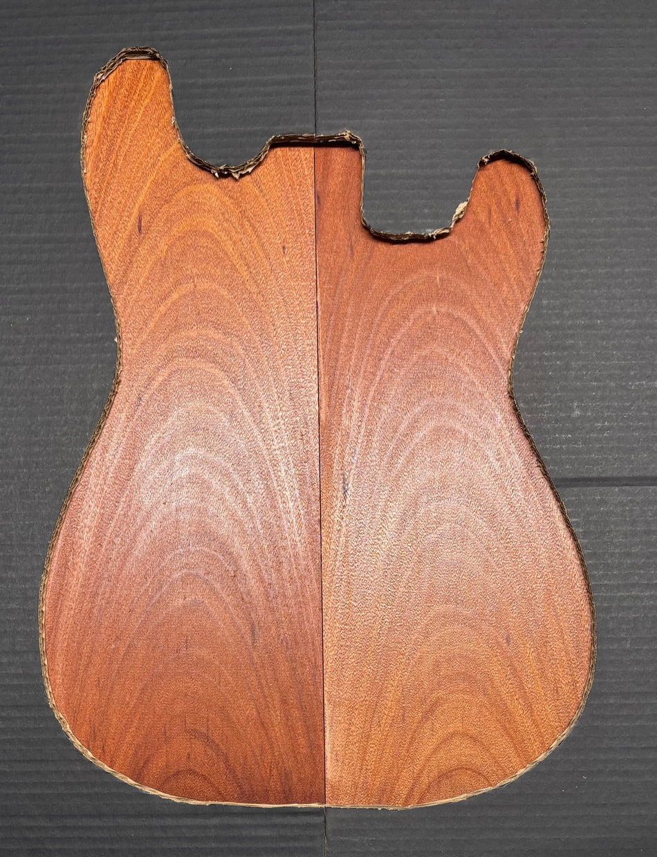 Santos Mahogany Guitar Drop Top - 21" x 7-1/4" x 3/8" #118