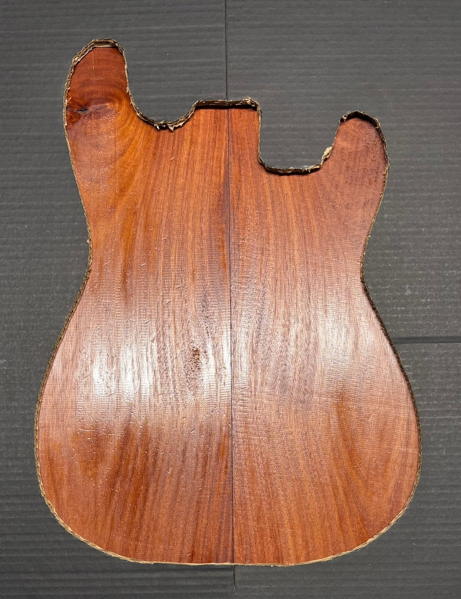 Santos Mahogany Guitar Drop Top - 21" x 7-1/4" x 3/8" #121