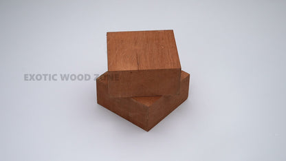 Espacios en blanco para cuencos de madera de cedro español